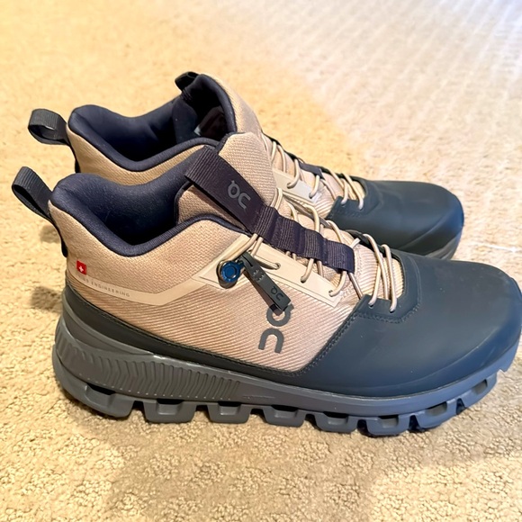 ON CLOUD NWOB Hi Top Waterproof Hiking Boots Sz 8 Sand and Dk Brown NEW - Picture 5 of 10